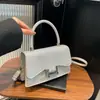 Nova Bolsa Feminina de Comércio Exterior Design Nicho Bolsa Transversal Versátil Moda Commuter Bolsa Pequena Quadrada Bolsa de Ombro Simples e Elegante