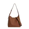 Bolsa de Design Nicho Retrô para Mulheres Inverno 2025 Nova Moda Tendência Bolsa Almofada de Ombro Textura de Couro Macio Bolsa Transversal