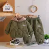 Conjunto de ropa de invierno para niños, ropa de algodón con forro polar y engrosada, conjunto de dos piezas, elegante y moderno para bebés y niños pequeños, edades 1-3