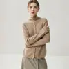 Bai Cai Rong 2026 Outono/Inverno Elegante e Simples Camada Base de Tricô Gola Alta Slimming Suéter Cardigan