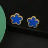 Traje de flor de cinco pétalos de acero inoxidable titanio acero pendientes de cinco pétalos pulsera collar al por mayor trébol de cinco hojas collar de flor de ciruelo juego de tres piezas