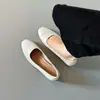 Outono 2026 Novos Sapatos Elegantes para Mães de Meia-Idade com Solado Macio Bico Redondo Baixo Aumento Interno de Altura Mocassins Salto Anabela Sapatos Únicos Sapatos Femininos