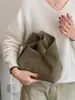 Bolsa de mão transfronteiriça estilo coreano, design novo e estiloso para mulheres, adequada para uso diário, bolsa de noite vintage, bolsa saco