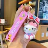 Llavero colgante de gato KT de dibujos animados de moda, lindo accesorio de bolso Sanrio para chicas, llavero de coche al por mayor