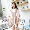 Xale Versátil para Primavera e Verão Lenço de Seda Versátil Multifuncional Mágico Lenço de Gaze Chiffon Toalha de Praia Lenço com Proteção Solar para Mulheres Venda por Atacado