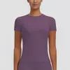 Nueva camiseta cruzada de ajuste ceñido de secado rápido, ropa de yoga, top de fitness ajustado, casual deportivo al aire libre de manga corta para mujer