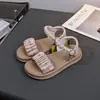 Tamanho 31-36 2026 Novo Modelo Sandálias Infantis com Solado de Poliuretano Online Sapatos de Praia para Meninas 5955