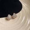 Aretes Geométricos de Circonita de Estilo Lujo Ligero Francés para Mujer, Aretes Coreanos Nicho de Amor, Aretes de Moda y de Alta Gama para el Día a Día