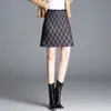 Nueva Falda de Cuadros Moda Estilo Coreano para Mujer, Otoño 2026 Nueva Falda Corta de Línea A Simple de Cintura Alta Adelgazante que Cubre la Cadera