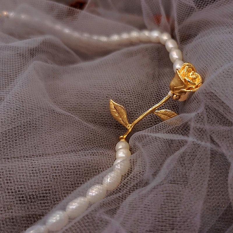 欧美复古玫瑰花朵项链 小众设计感14k注金珍珠项链