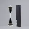 Pincel de maquillaje doble punta blanco y negro superventas transfronterizo, multifuncional para colorete, base, polvos sueltos, iluminador, contorno, herramienta de belleza