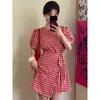 Vestido de Xadrez Estético de Design de Nicho Feminino Verão 2026 Novo Casual Jovem Curto