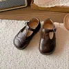 Sapatos infantis de couro vintage 2026 primavera e outono sapatilhas de menina sapatos rasos para menina pequena Birkenstock sapatos de bebê com sola macia