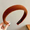 2026 Nuevo Estilo Diadema de Mujer Plisada de Ala Ancha Sensación de Alta Gama Cubre la Parte Superior del Cráneo Hace que la Cara se Vea Más Pequeña Cubre la Raya del Cabello Pinza para el Cabello Accesorio para el Cabello