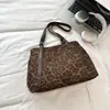 Bolsa Xiaomi Vintage Elegante de Grande Capacidade para Mulheres Outono 2026 Nova Bolsa de Ombro Única Elegante Bolsa Tote para Ombro para o Dia a Dia