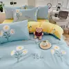 Juego de Ropa de Cama Fresco y Sencillo de Cuatro Piezas, Funda de Edredón, Ropa de Cama Individual para Dormitorio de Chicas, Uso en el Hogar, Lavable, Conjunto Moderno de Tres Piezas