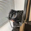 Bolso Casual de Moda Estilo Coreano con Pliegues Nuevo Primavera y Verano 2024 Bolso de Hombro Cruzado Todo Fósforo Ins Bolso Cubo con Cadena para Mujer