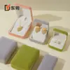 Caja de Joyería con Hebilla Dorada Flotada para Pan Caja de Empaque para Anillo de Boda Caja de Almacenamiento de Joyería Caja de Joyería para Pendientes Colgantes