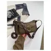 Bolsa de ombro retrô de alta qualidade para mulheres, nova coleção 2026, bolsa de mão de luxo nicho, bolsa de ombro, bolsa transversal para o outono/inverno