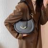 Bolso de Axila Estilo Coreano 2026 Nuevo Modelo Bolso de Mano Simple Bolso de Hombro Elegante Cruzado para Viaje Diario Bolsos de Nicho para Mujer Compra Transfronteriza