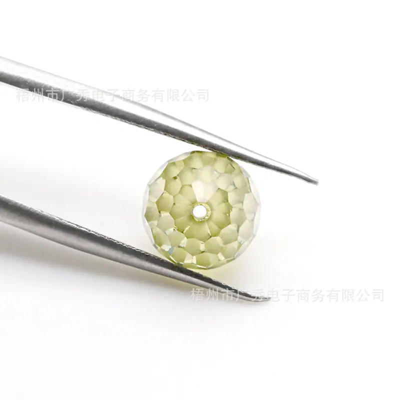 圆球足球板通孔
