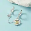 Nuevos Pendientes de Hebilla de Doble Oreja Estilo Coreano Retro para Mujer Pendientes de Tachuela Pequeños de Margarita Zirconia Tendencia Japonesa Coreana Cadena de Oreja de Personalidad Estudiante Celebridad de Internet