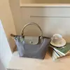 Bolsa Tote de Nylon Vintage de Grande Capacidade para o Verão 2026, com Acabamento de Luxo, Bolsa de Mão e de Ombro Fashion