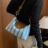 Bolso bandolera de tejido a rayas estilo casual 2026 para mujer, bolso de mano, bolso pequeño nuevo de un solo hombro de gran capacidad, súper popular