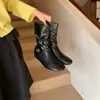Botines cortos para mujer 2026, elegantes, con tacón oculto, estilo coreano, detalle de hebilla, a la moda, de ajuste ceñido, diseño de cinturón retro, tacón de 5 cm, para otoño e invierno