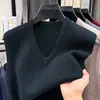 Colete com decote em V outono e inverno novo colete de malha sem mangas liso masculino suéter cor sólida meia-idade negócios base suéter
