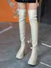 Botas de Salto Grosso Acima do Joelho para Mulheres, Botas Elásticas Aumentadoras de Altura com Solado Grosso, Novo Estilo de Outono, Tamanhos Pequenos e Grandes, Aparência Emagrecedora, Botas Longas Brancas para Mulheres