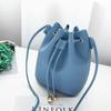 Bolso tipo cubo para mujer 2024 Nueva moda de alta gama de gran capacidad de un solo hombro bandolera Versátil estilo coreano Bolso tipo cubo para mujer
