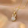 Collar para Mujer, Estilo Coreano y Japonés, Collar de Conejo Giratorio de Zirconia de Celebridad de Internet, Diseño de Nicho, Elegante Juego de Aretes, Collar de Acero de Titanio