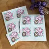 Hotong Xizang Nepal Talismã de Flor de Pessegueiro Puro Pintado à Mão para Atrair Riqueza e Tesouro Cartão Coração 2x2