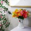 Buquê Simulado Orquídea Saltitante Crisântemo Acabamento de Alta Qualidade Margarida Pequena Casamento Flor Falsa Decoração de Casa Fabricante de Flores de Plástico Atacado