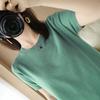 Suéter de algodón de cuello redondo de primavera y verano, camiseta de manga corta para mujer, suéter de temperamento de mujer moderno ins, suelto, comodín, camisa base al por mayor