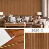 Papel pintado autoadhesivo de PVC a rayas para renovación transfronteriza con patrón de rejilla de veta de madera, papel pintado pelable y pegable