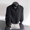 Sudadera de retazos desconstruida estilo americano con cuello para hombre, polo casual de otoño de corte limpio con hombros normales, capa base casual de manga larga