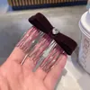 Pente de Cabelo com Laço Veludo Vermelho e Coração de Strass, Acessório de Cabelo para Mulheres, Outono e Inverno, Sensação de Luxo