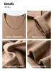 Camiseta Térmica Gruesa de Imitación Cachemir Cepillado para Mujer Otoño e Invierno, Cuello en V, Color Sólido, Simple, Versátil, Hombro Normal, Manga Larga para Usar en Capas