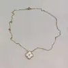 Colar Flor de Rombos de Zircônia Banhado a Ouro Real Corrente de Clavícula Pingente Novo Coreano Colar Exquisito Versátil da Moda para Mulheres