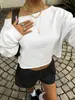 Sudadera corta de estilo europeo y americano para mujer, hombros descubiertos, color liso, hombros caídos, manga larga, holgada, hombro asimétrico, top corto casual para primavera y otoño