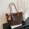 2025 Nueva Moda Retro Europea y Americana Bolso de Compras de Alta Gama para Presbicia Bolso Tote Femenino de Gran Capacidad Bolso de Hombro