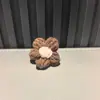Outono e Inverno Novo Pelo Sintético de Visão Coração Fivela para Cadarço Botas de Neve Flor de Lã Bola de Pelo de Gato Flor de Sapato Fivelas Decorativas