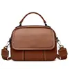 Bolso de Mujer Modelo Nuevo 2026 Hecho de Piel de Vacuno de Primera Capa, Bolso de Hombro Único con Bolso Cuadrado Pequeño Empalmado, Cruzado