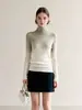 Camiseta base de color degradado de cuello alto para mujer, nuevo top ajustado de manga larga que te hace lucir más joven