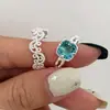 Anillo de Flor de Iris para Mujer, Vid Hueca, Anillo Abierto Azul Exquisito Versátil Apilable, Anillo para Dedo Índice Estilo Ins Moderno