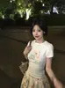 Camiseta de Moda de Manga Corta con Estampado Floral Floral de Nuevo Estilo Coreano para Mujer, Top Versátil Ajustado para Verano
