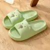 Lindas Pantuflas de Oso para Mujer Modelo Nuevo 2025 Uso en Interiores Hogar Antideslizantes Baño Pantuflas de Baño para Hombre Verano