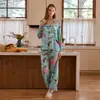 [Edición Flamenco Pedida por el Cliente] Pijama de Seda Helada Estilo Ins para Mujer, Conjunto de Ropa de Casa de Manga Larga de Alta Gama para Mujer, Primavera y Otoño